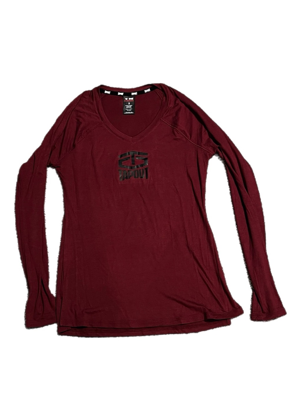 NWT Tapout Maroon Long Sleeve V-Neck Top with Logo Tag
